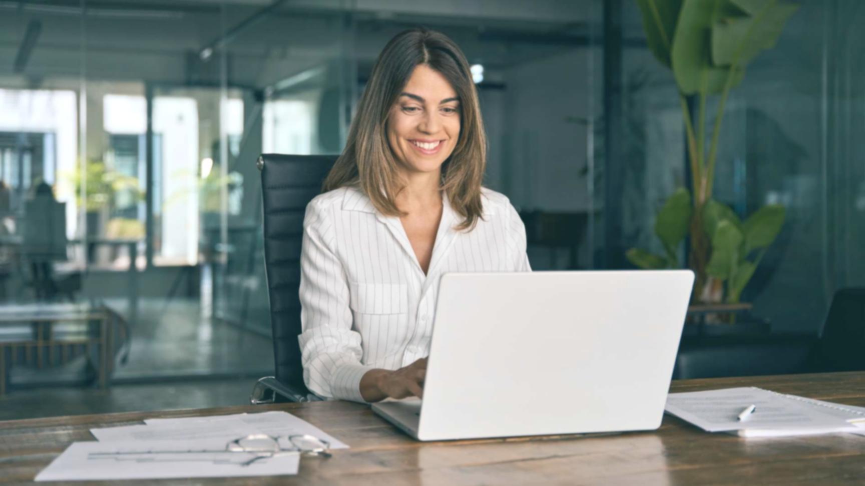 Ukázka výukového materiálu s grafy a analýzami